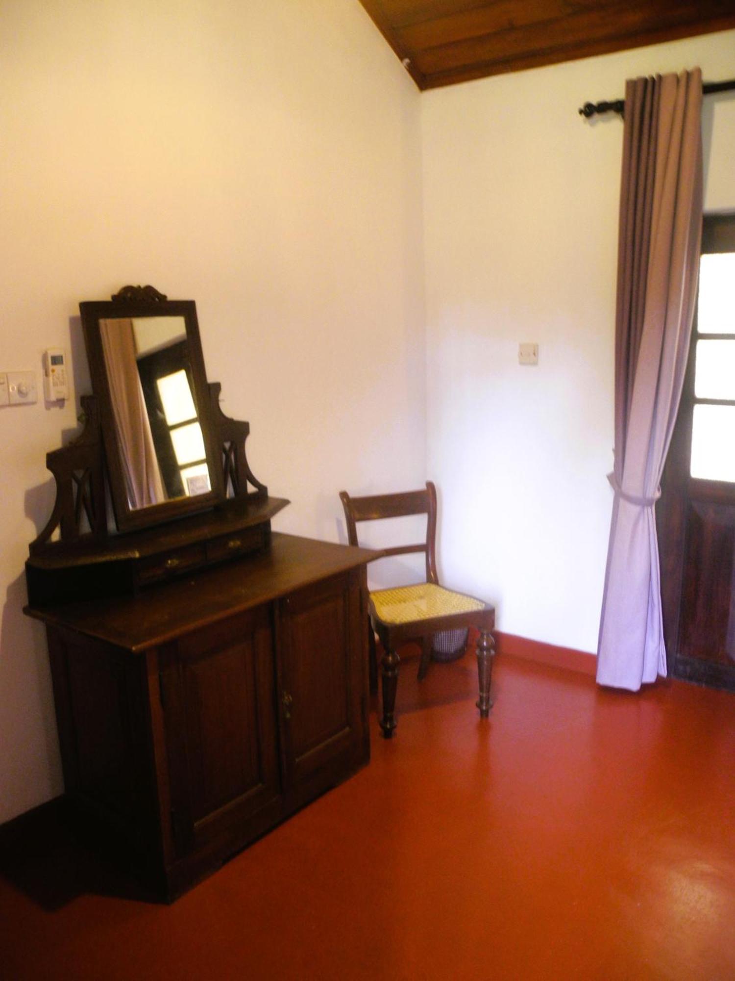 Of The Hill Villa Weligama
